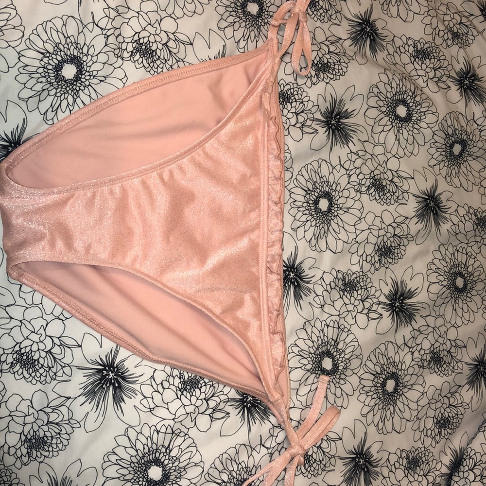 Bikini bottoms